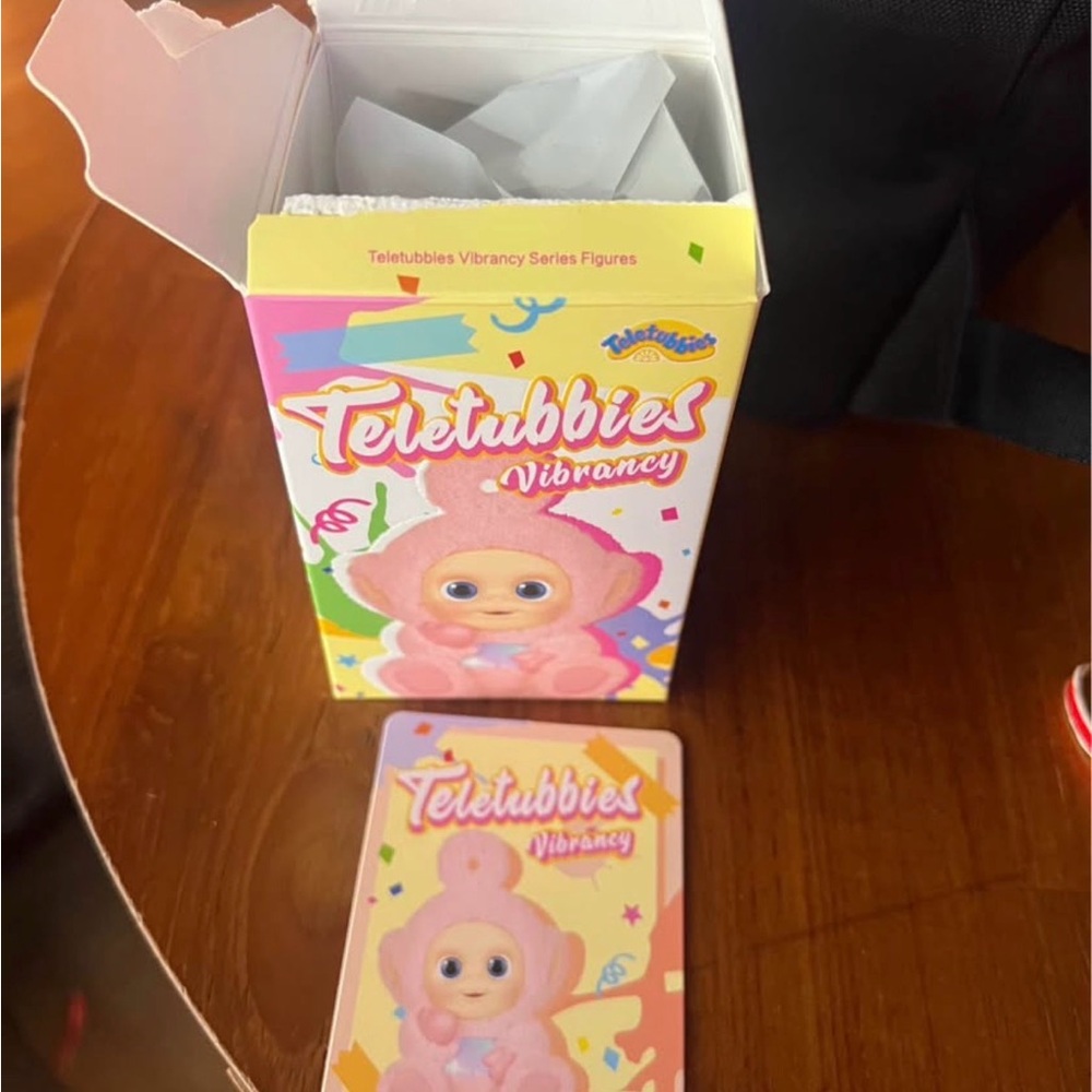 Teletubbies Vibrancy Series Figure - peach po